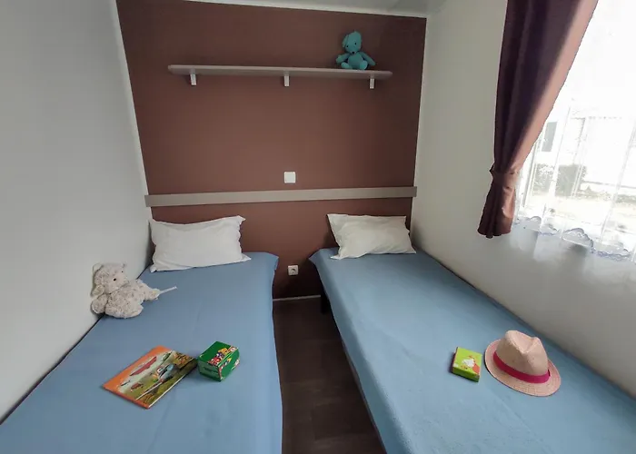 Les Alizes مكان تخييم 3*