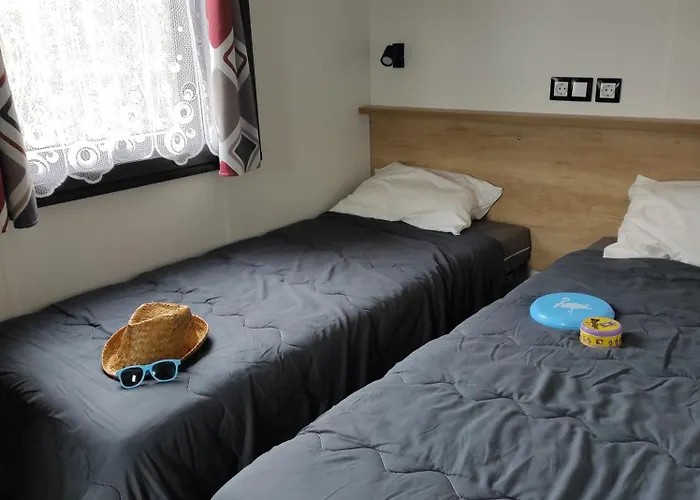 Les Alizes مكان تخييم 3*