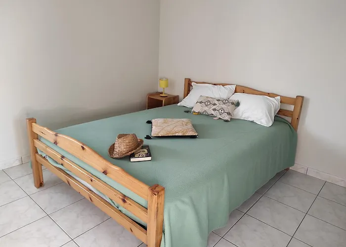 Les Alizes 3* سا يْليرْ دو ري